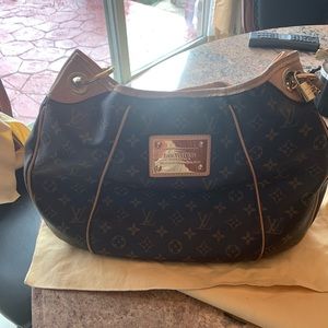 Louis Vuitton Galleria PM